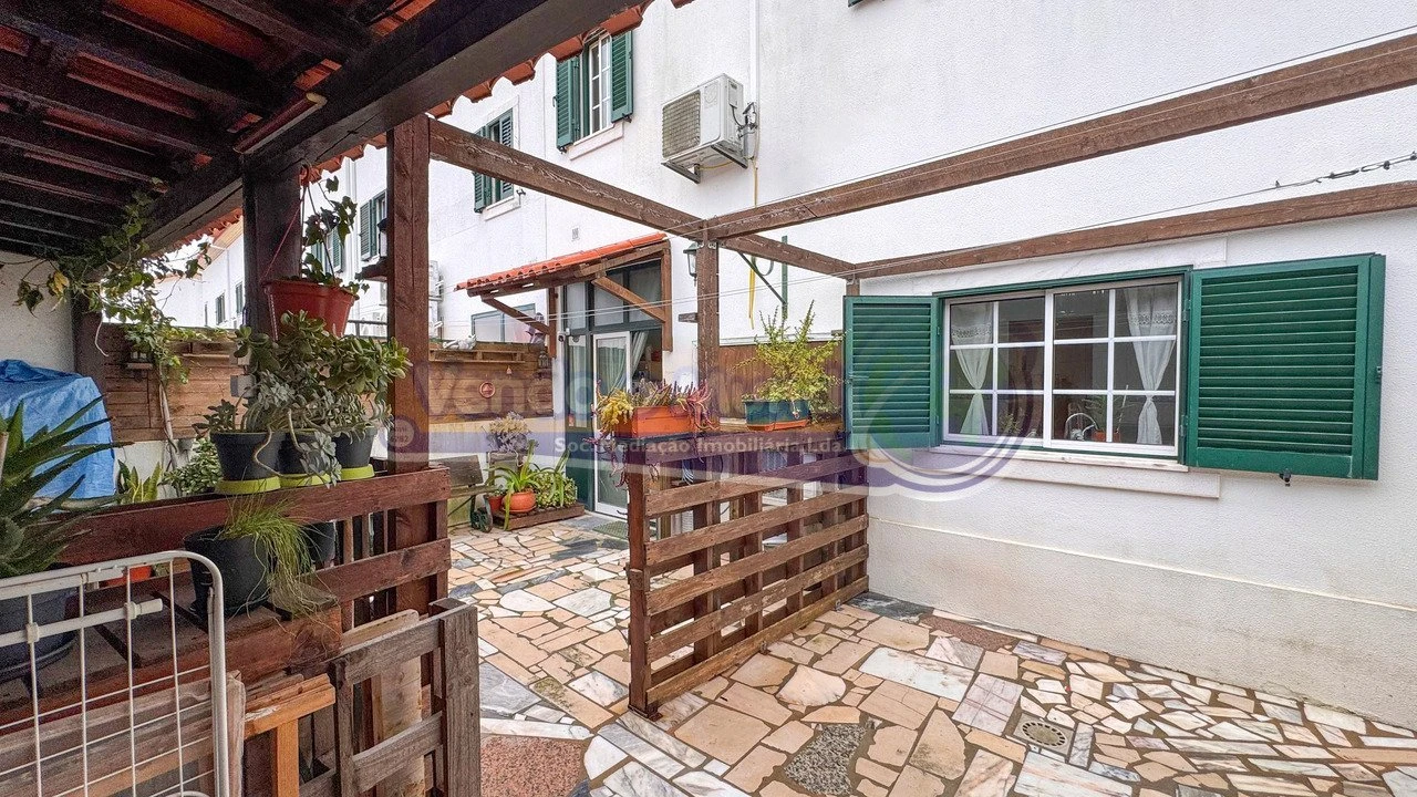 Moradia T3 para Venda em Samora Correia Foto 12