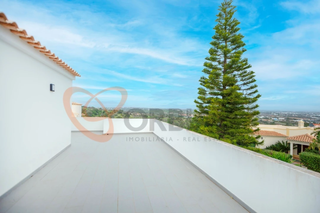 Moradia T6 para Venda em Albufeira e Olhos de Água Foto 20