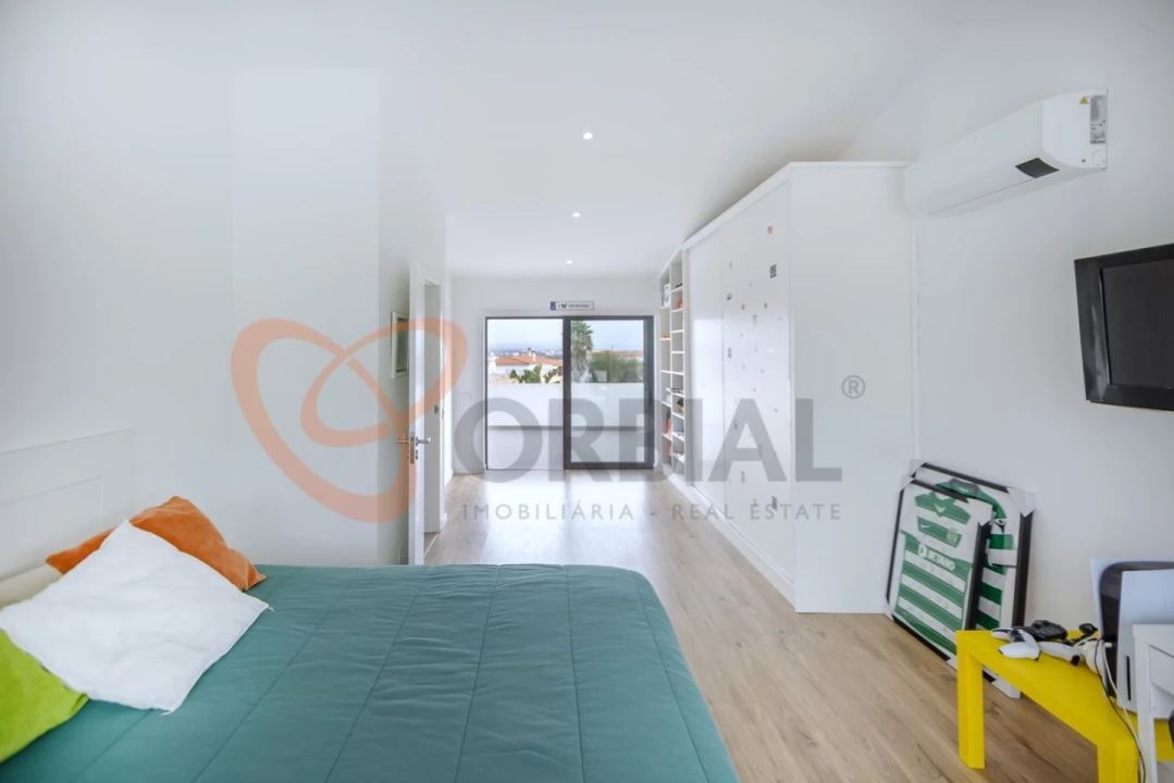 Moradia T6 para Venda em Albufeira e Olhos de Água Foto 19