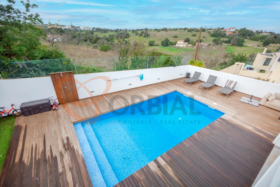 Moradia T6 para Venda em Albufeira e Olhos de Água Foto 7