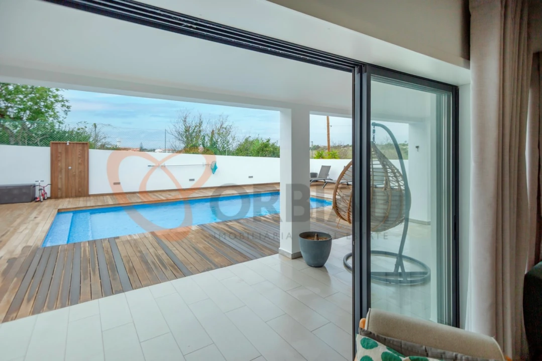 Moradia T6 para Venda em Albufeira e Olhos de Água Foto 44