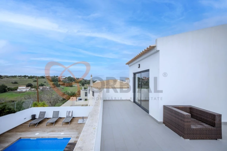 Moradia T6 para Venda em Albufeira e Olhos de Água Foto 30