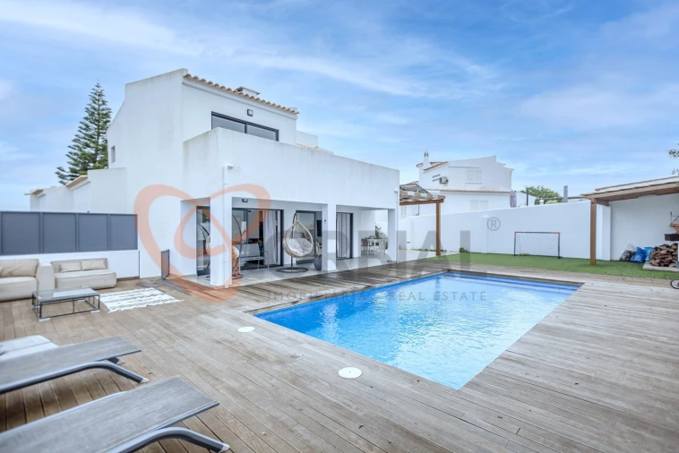 Moradia T6 para Venda em Albufeira e Olhos de Água Foto 47