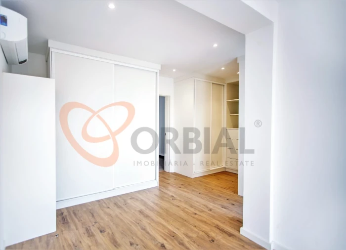 Moradia T6 para Venda em Albufeira e Olhos de Água Foto 56