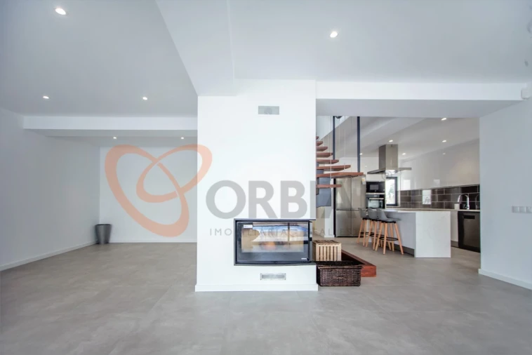 Moradia T6 para Venda em Albufeira e Olhos de Água Foto 61