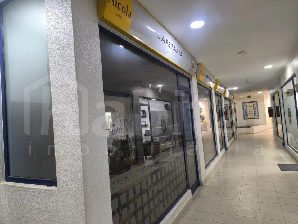 Loja para Arrendamento em Benavente Foto 12