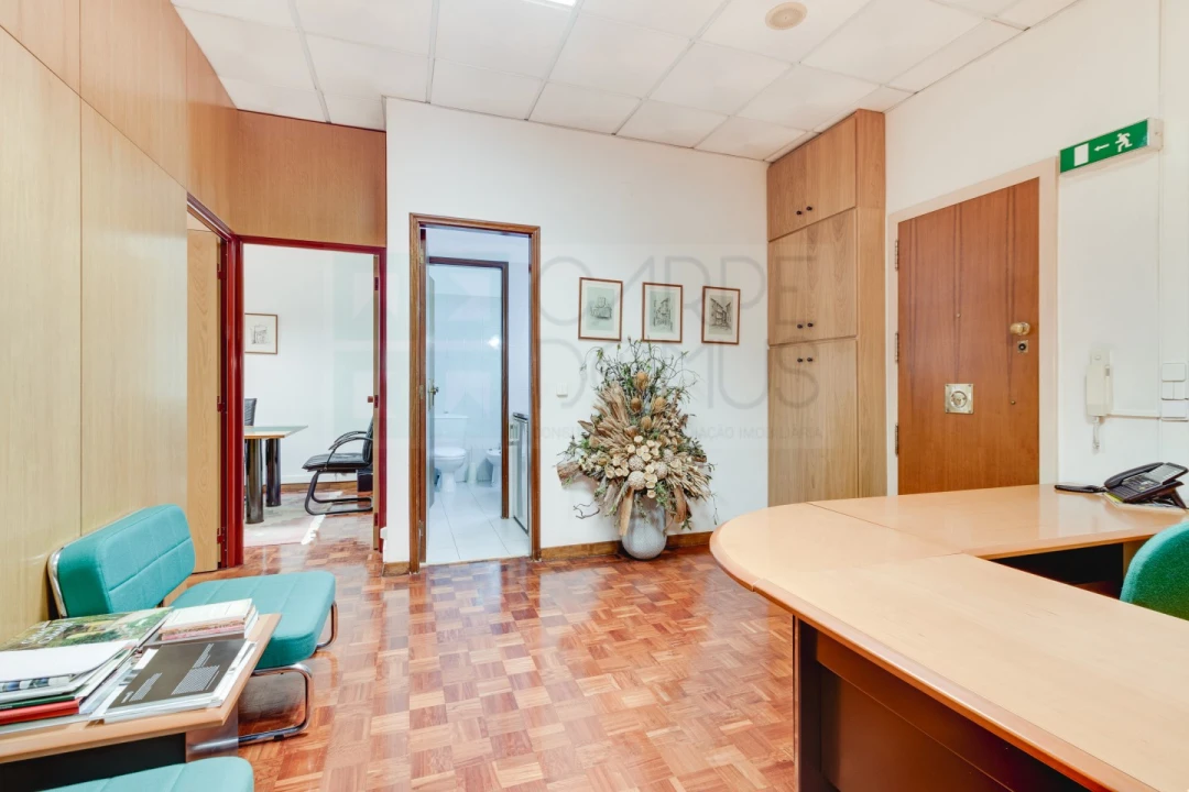 Escritório para Venda em Areeiro Foto 3