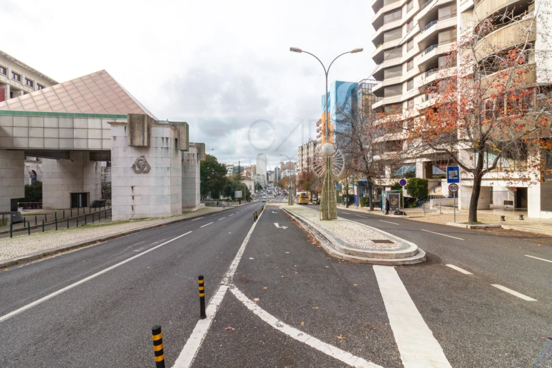 Escritório para Venda em Areeiro Foto 30