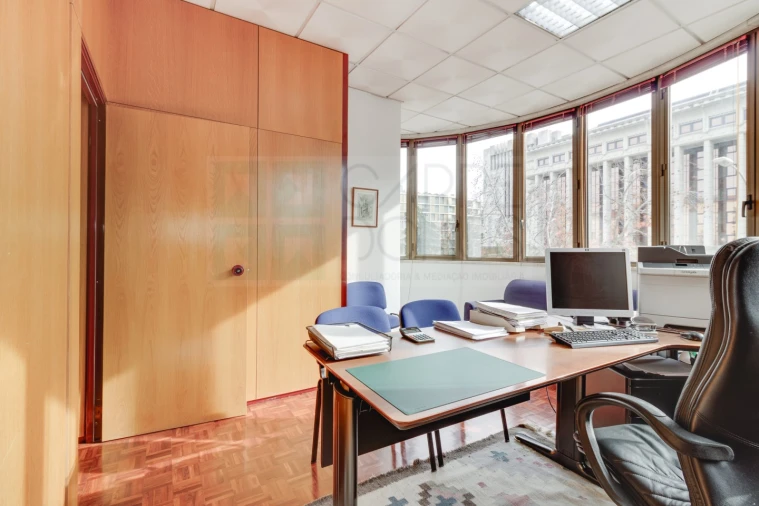 Escritório para Venda em Areeiro Foto 19