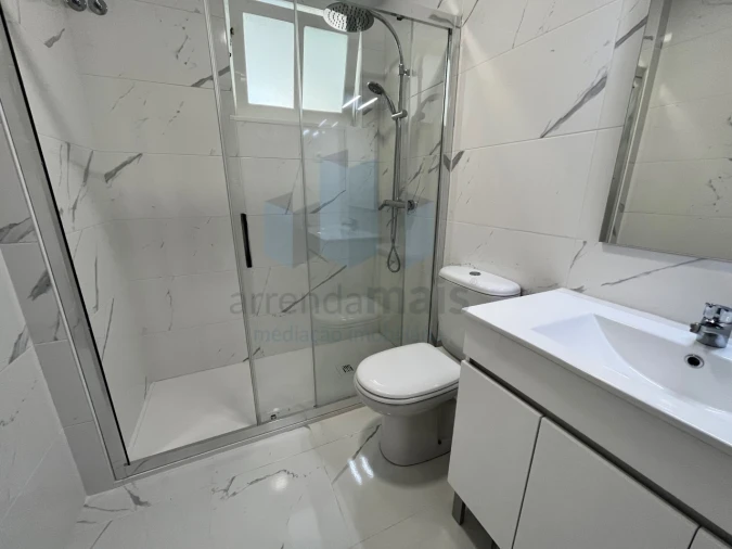 Apartamento T3 para Arrendamento em Santa Clara e Castelo Viegas Foto 14