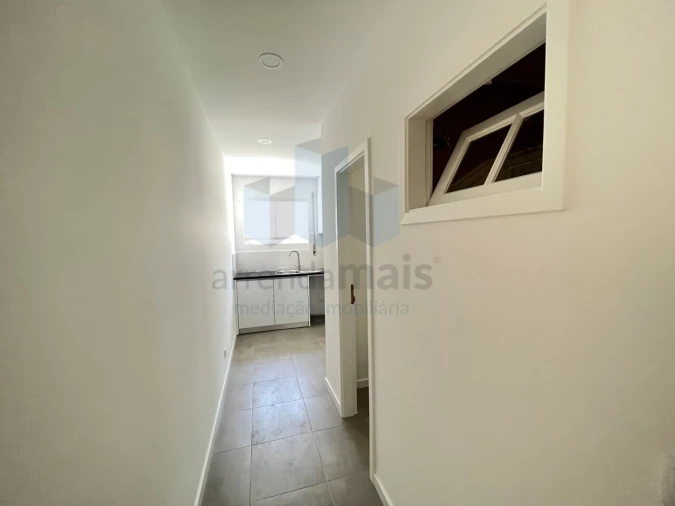 Apartamento T3 para Arrendamento em Santa Clara e Castelo Viegas Foto 16