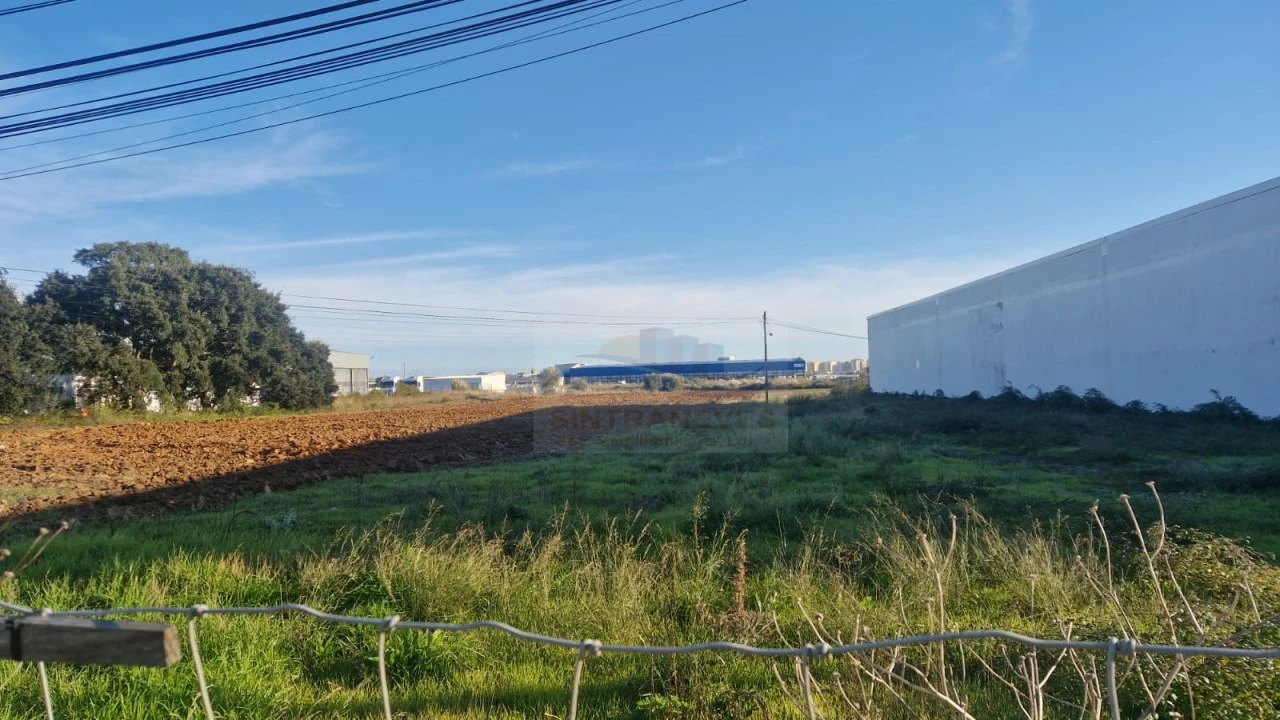 Terreno para Venda em Carregado e Cadafais Foto 2