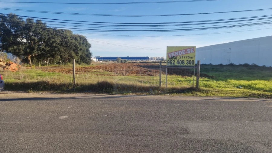 Terreno para Venda em Carregado e Cadafais Foto 3