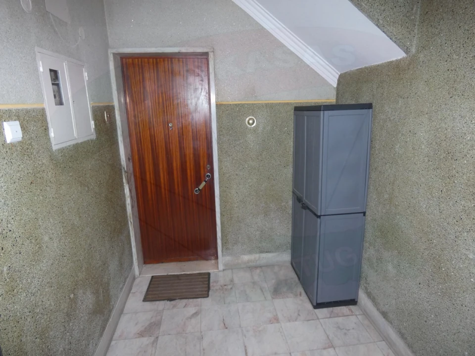 Apartamento T1 para Venda em Águas Livres Foto 4