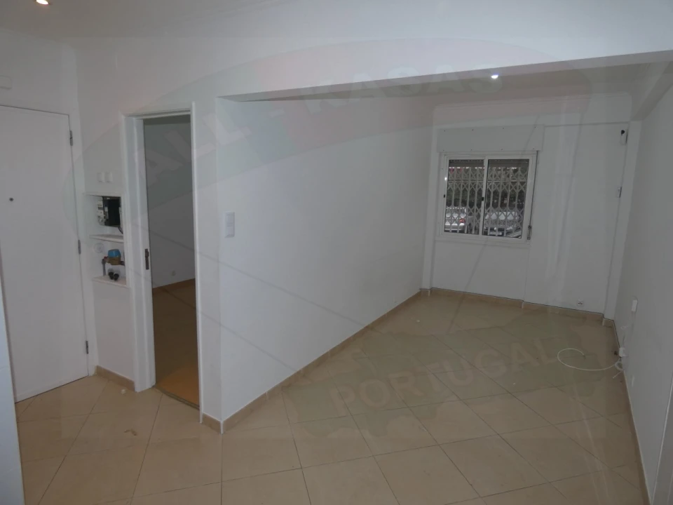 Apartamento T1 para Venda em Águas Livres Foto 13