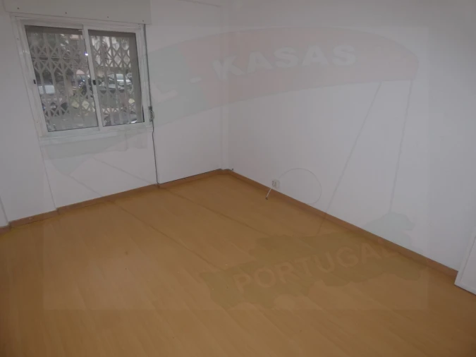 Apartamento T1 para Venda em Águas Livres Foto 8