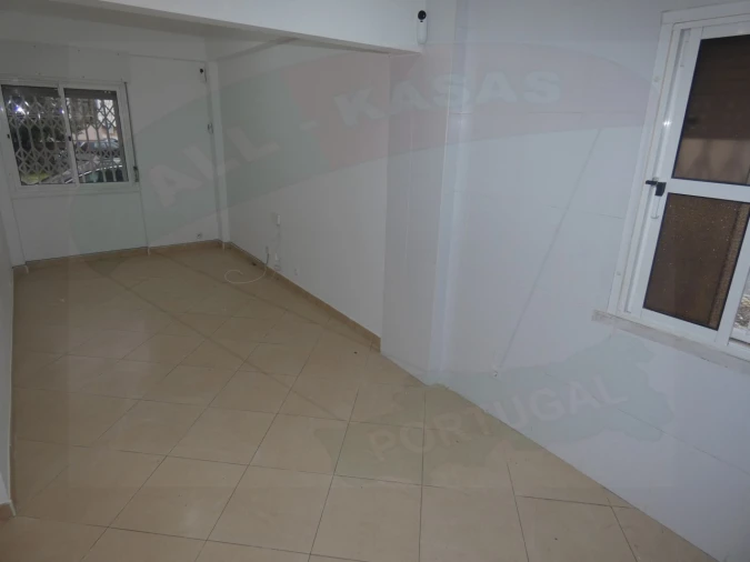 Apartamento T1 para Venda em Águas Livres Foto 14