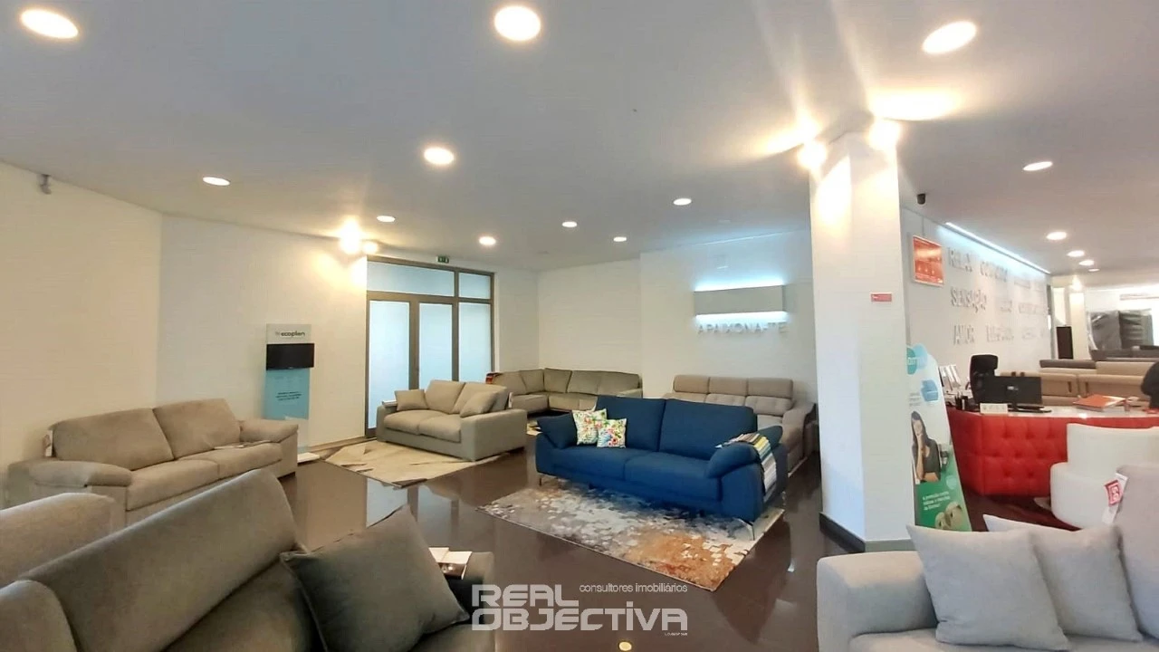 Loja para Arrendamento em Cedofeita, Santo Ildefonso, Sé, Miragaia, São Nicolau e Vitória Foto 11