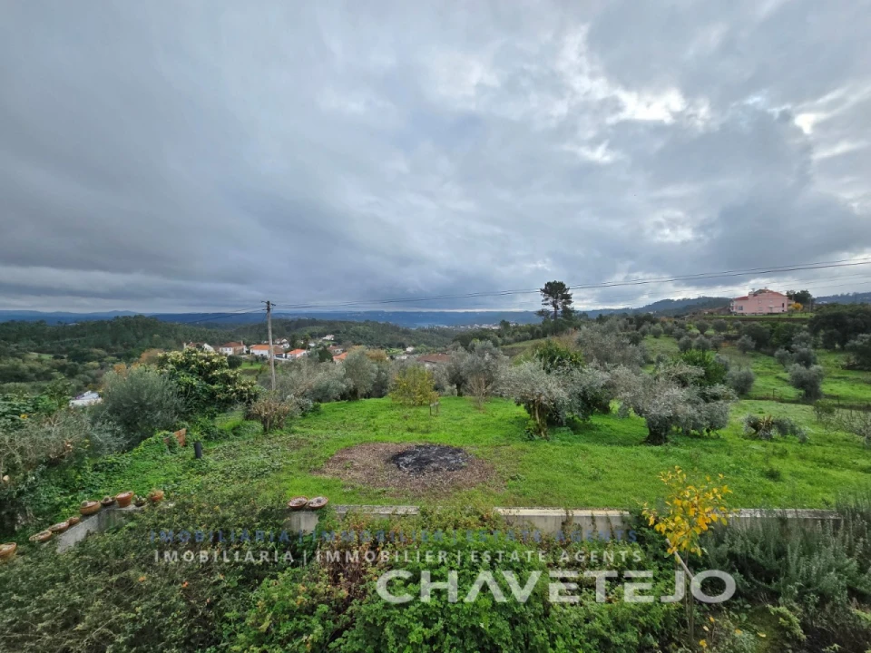 Moradia T3 para Venda em Serra e Junceira Foto 25