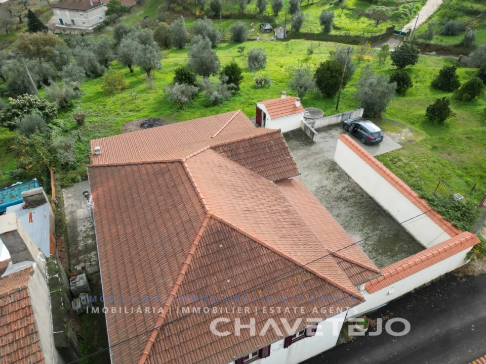 Moradia T3 para Venda em Serra e Junceira Foto 74