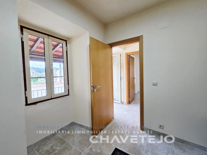 Moradia T3 para Venda em Serra e Junceira Foto 48