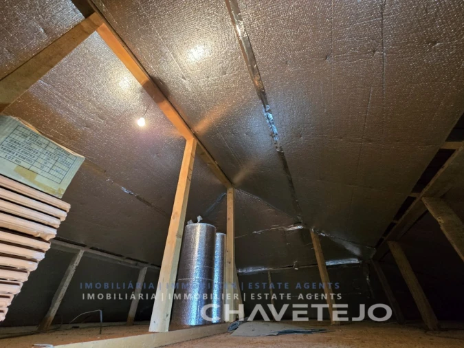 Moradia T3 para Venda em Serra e Junceira Foto 54