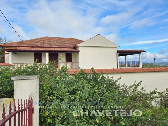 Moradia T3 para Venda em Serra e Junceira Foto 72