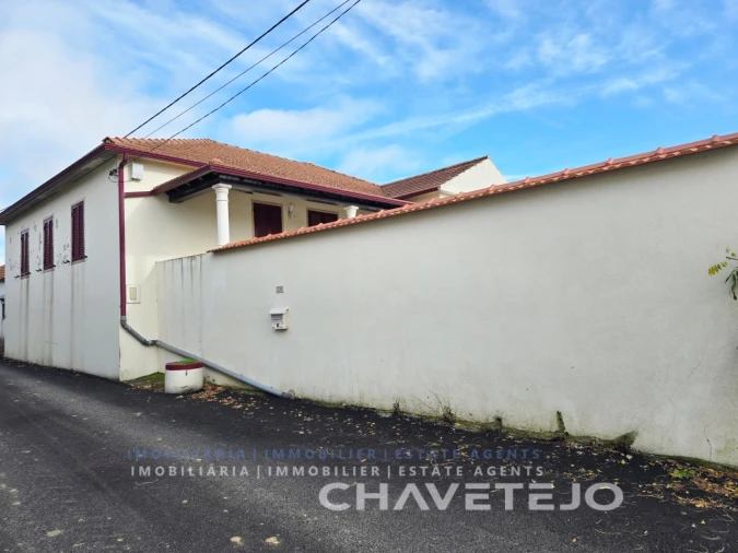 Moradia T3 para Venda em Serra e Junceira Foto 73