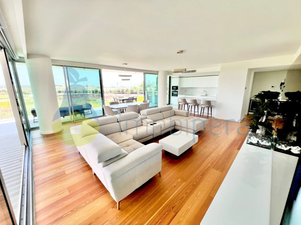 Apartamento T2 para Venda em Armação de Pera Foto 2