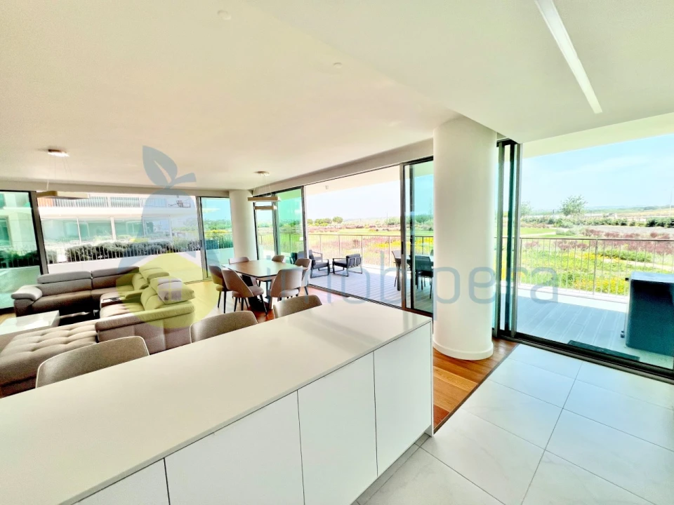 Apartamento T2 para Venda em Armação de Pera Foto 4