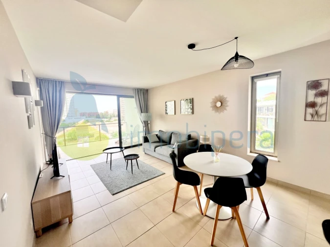 Apartamento T1 para Venda em Portimão Foto 5