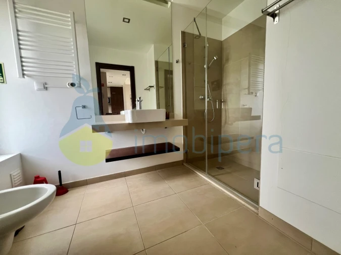 Apartamento T1 para Venda em Portimão Foto 9