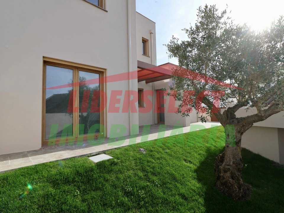 Moradia T3 para Venda em Silveira Foto 2