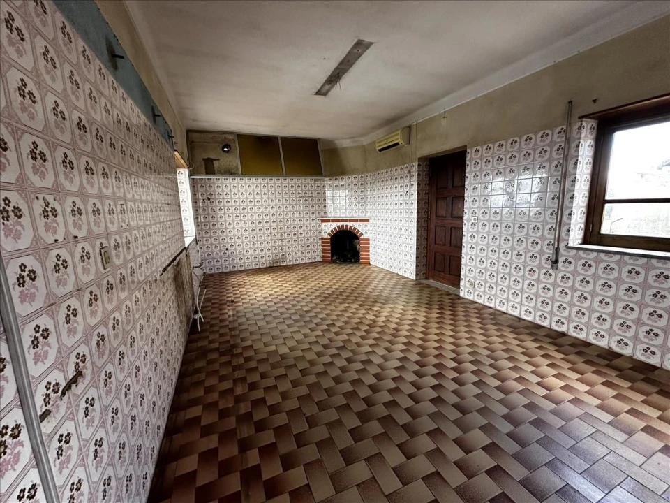 Moradia T6 para Venda em Nogueira do Cravo Foto 5