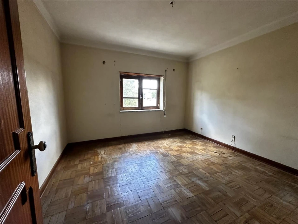 Moradia T6 para Venda em Nogueira do Cravo Foto 14