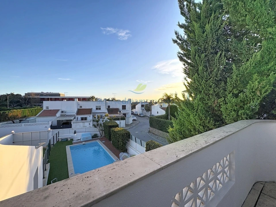 Moradia T3 para Venda em Albufeira e Olhos de Água Foto 37