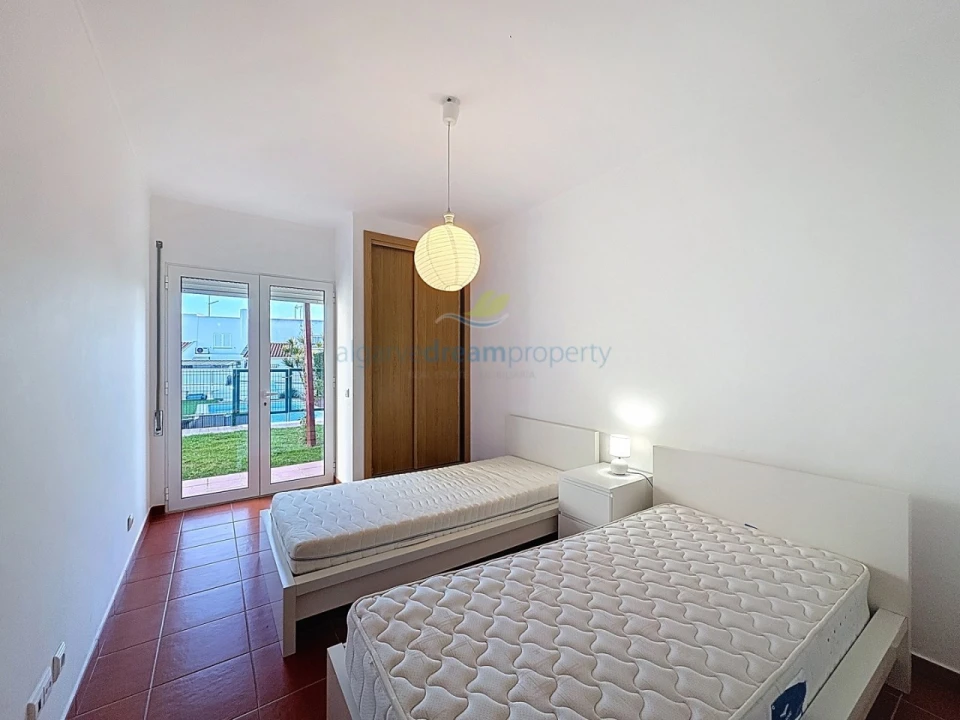 Moradia T3 para Venda em Albufeira e Olhos de Água Foto 28