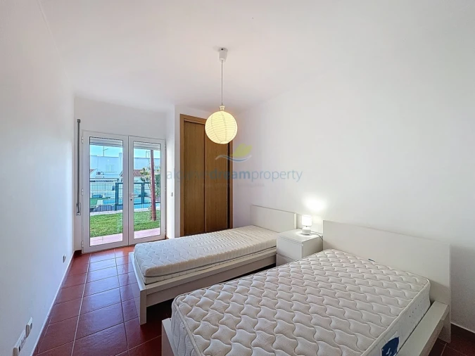 Moradia T3 para Venda em Albufeira e Olhos de Água Foto 28