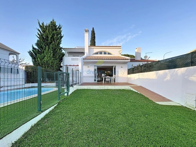 Moradia T3 para Venda em Albufeira e Olhos de Água Foto 23