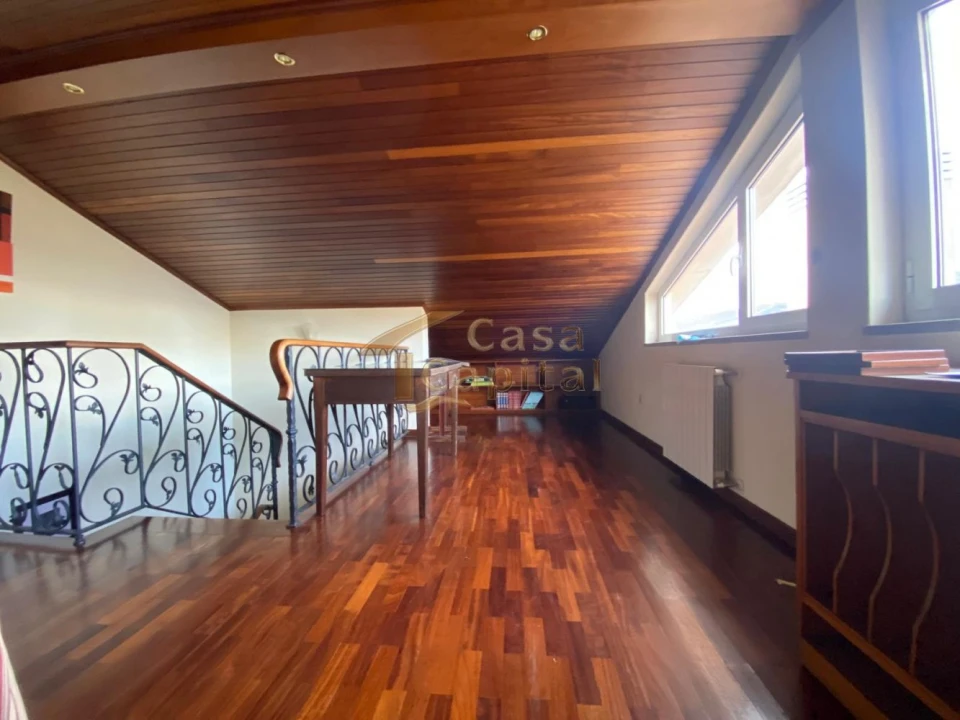 Moradia T4 para Venda em Mateus Foto 24