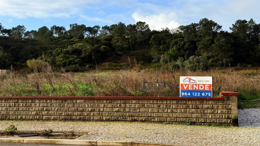 Terreno para Venda em Olho Marinho Foto 1