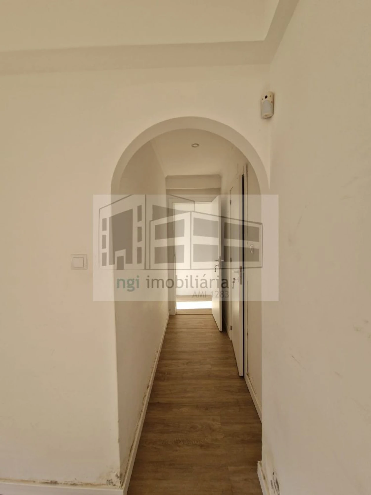 Apartamento T3 para Venda em Ramada e Caneças Foto 9