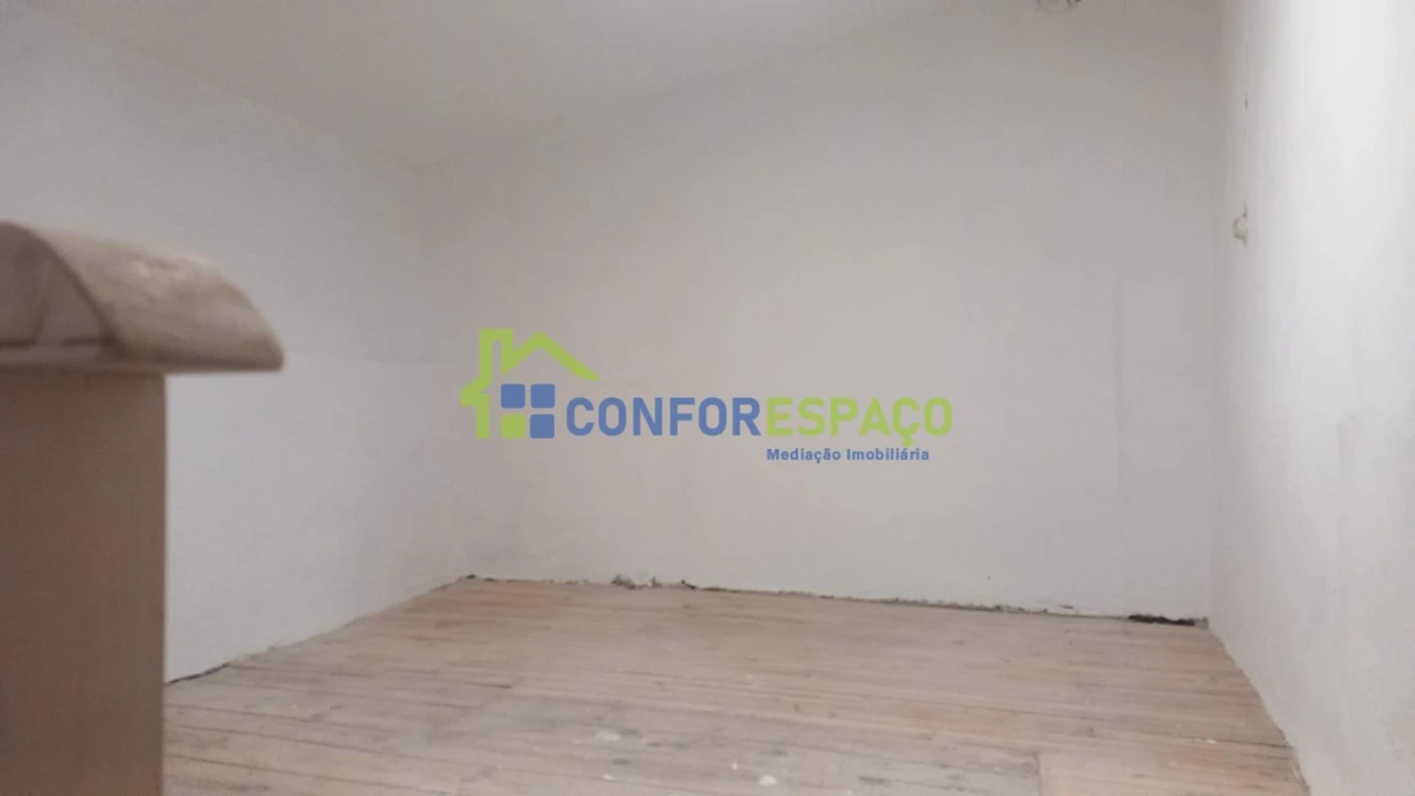 Moradia T1 para Venda em Ladoeiro Foto 21