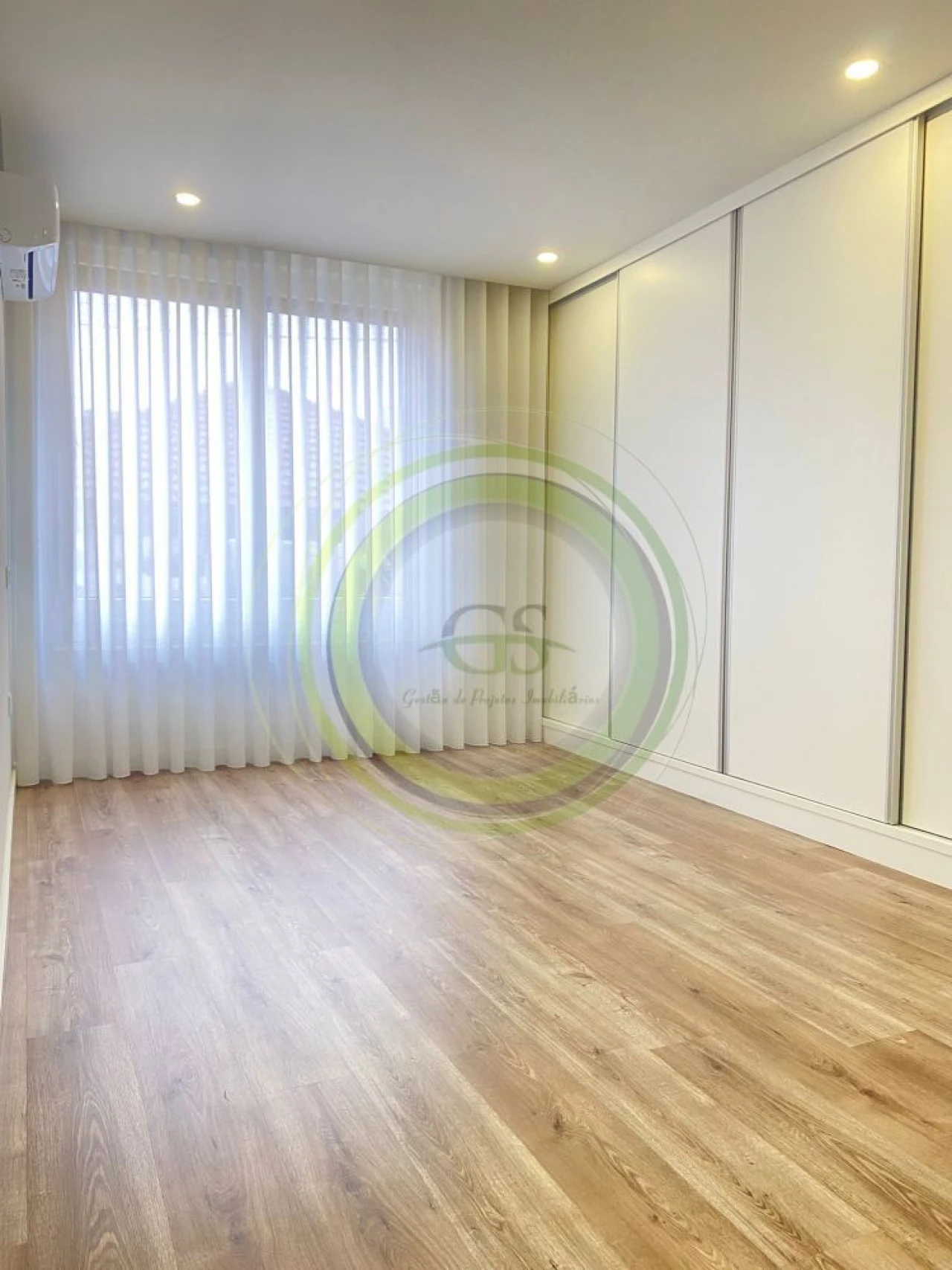 Moradia T2 para Venda em Arvore Foto 15