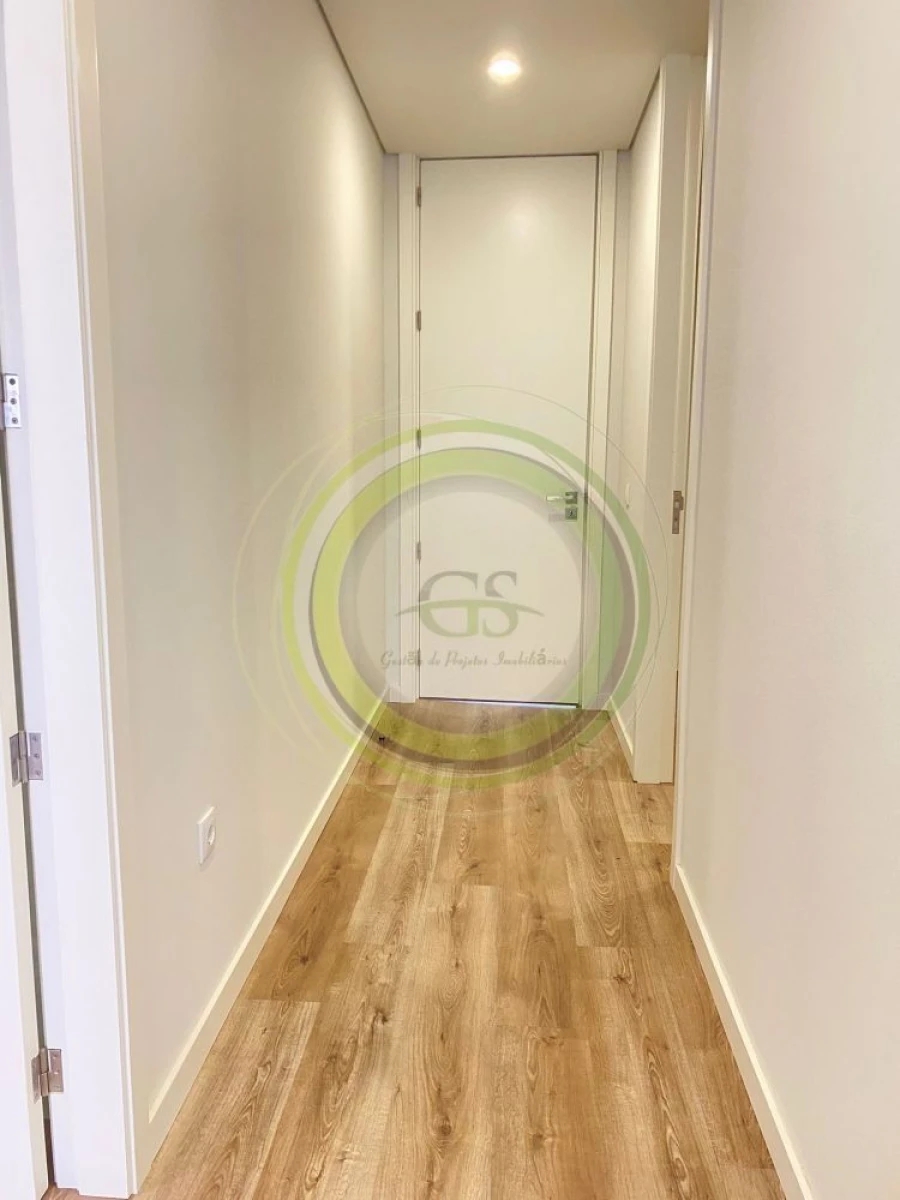 Moradia T2 para Venda em Arvore Foto 14