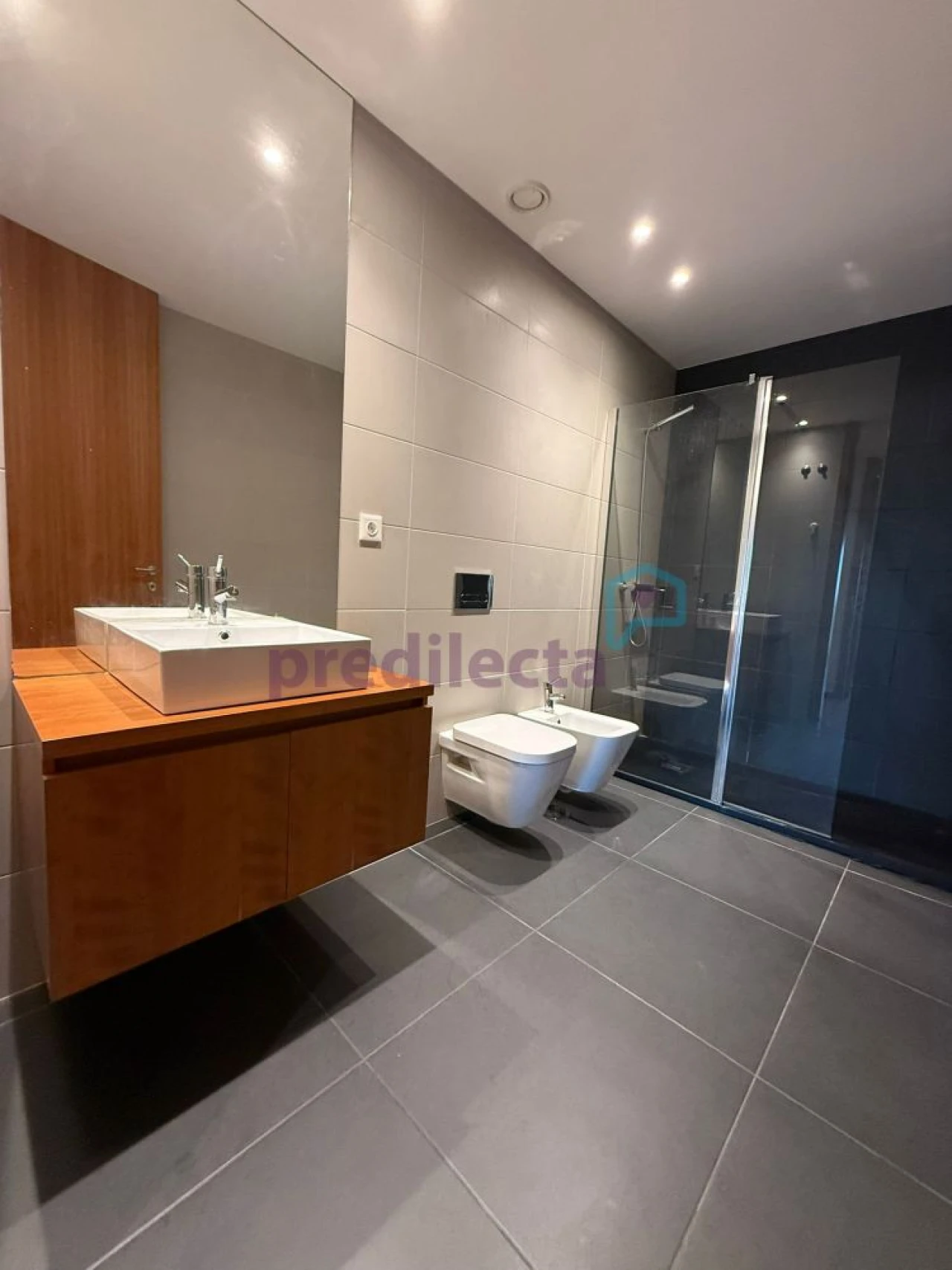 Apartamento T1 para Arrendamento em Paranhos Foto 10