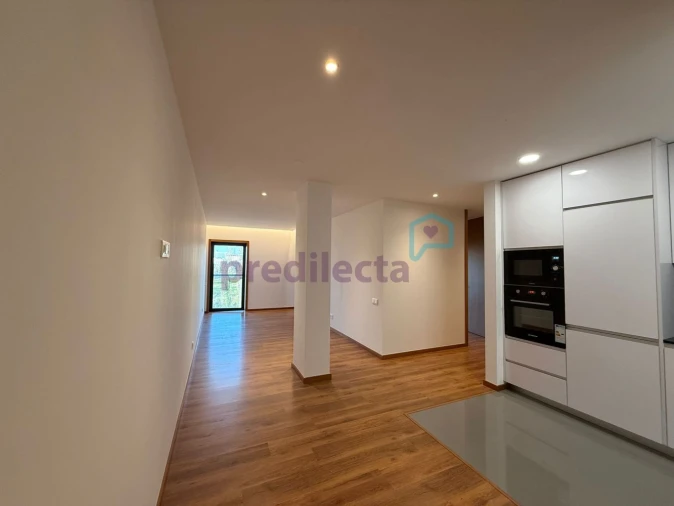 Apartamento T1 para Arrendamento em Paranhos Foto 14