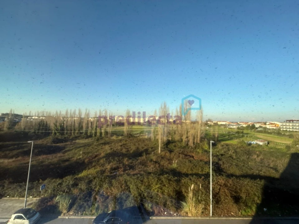 Apartamento T1 para Arrendamento em Paranhos Foto 7