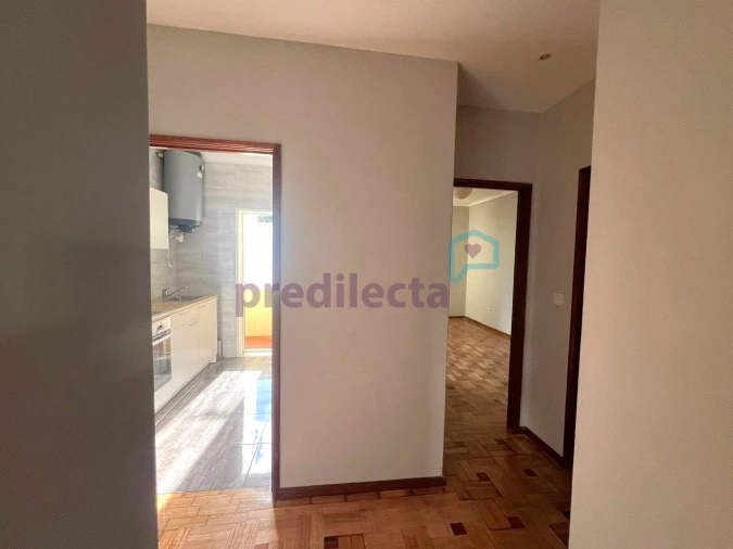 Apartamento T2 para Arrendamento em Paranhos Foto 20