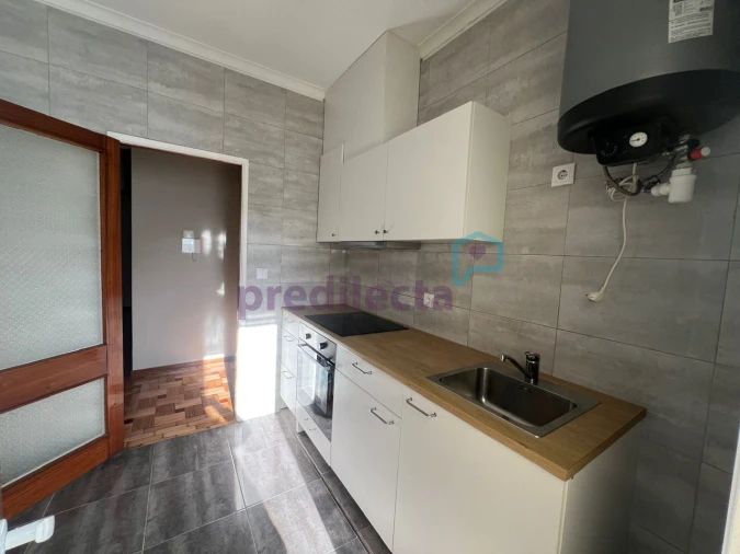 Apartamento T2 para Arrendamento em Paranhos Foto 7